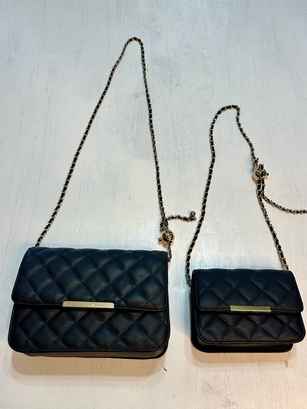 Black Quilted Crossbody Purse Set 2 Bags Gold Chain Faux Leather Matching - Picture 2 of 10
